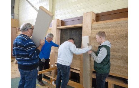 Profitons des vacances scolaires pour rénover le mur  de tir du gymnase !